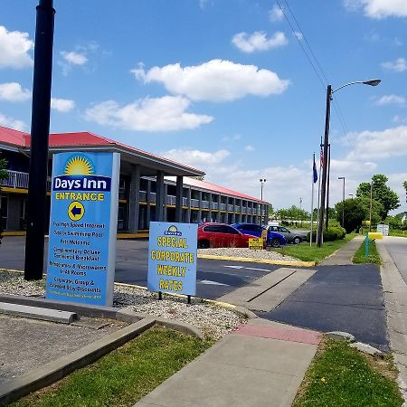 Days Inn By Wyndham Richmond Eksteriør bilde